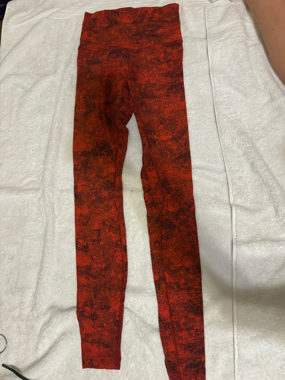 VINTAGE!! lululemon athletica Kids Red Patterned High-Rise Leggings